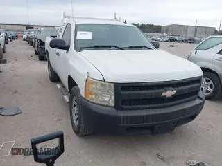 2008 Chevrolet Silverado 1500 Work Truck with VIN 1GCEC14X08Z157061, listed as a IAAI auction lot 41545658 with 270,908 mi miles. Bid and sale history available at carsss.com. Image 1.