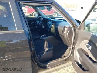 2015 Kia Soul with VIN KNDJN2A20F7793818, listed as a IAAI auction lot 41851307 with 97,481 mi miles. Bid and sale history available at carsss.com. Image 5.
