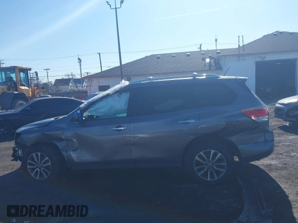 2016 Nissan Pathfinder Platinum with VIN 5N1AR2MM4GC609731, listed as a IAAI auction lot 41763204 with 207,088 mi miles and . Bid and sale history available at DreamBid. Image 14.