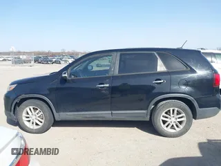2014 Kia Sorento LX with VIN 5XYKT3A63EG421961, listed as a IAAI auction lot 41752398 with 1 mi miles. Bid and sale history available at carsss.com. Image 14.