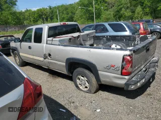 2004 Chevrolet Silverado 1500 Z71 with VIN 1GCEK19T44E247758, listed as a Copart auction lot 55404835 with 198,254 mi miles and Salvage Title. Bid and sale history available at DreamBid. Image 2.