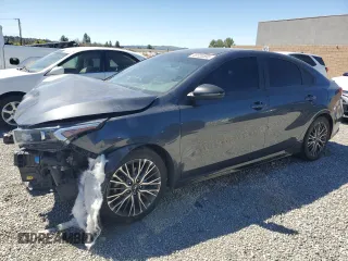 2022 Kia Forte GT-Line with VIN 3KPF54AD5NE490664, listed as a Copart auction lot 49720895 with 36,521 mi miles and Salvage Title. Bid and sale history available at carsss.com. Image 1.