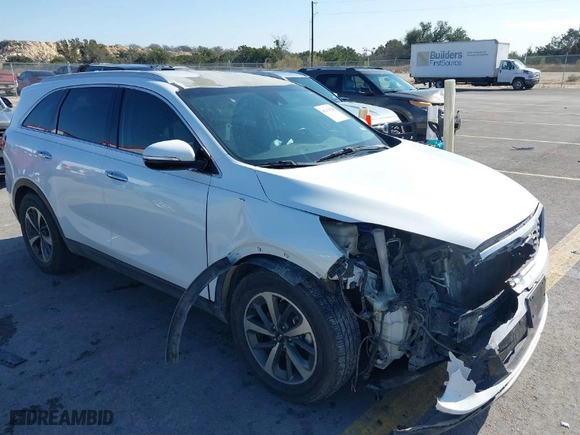 2019 Kia Sorento EX V6 with VIN 5XYPH4A50KG500567, listed as a IAAI auction lot 41113028 with 110,698 mi miles. Bid and sale history available at carsss.com. Image 1.