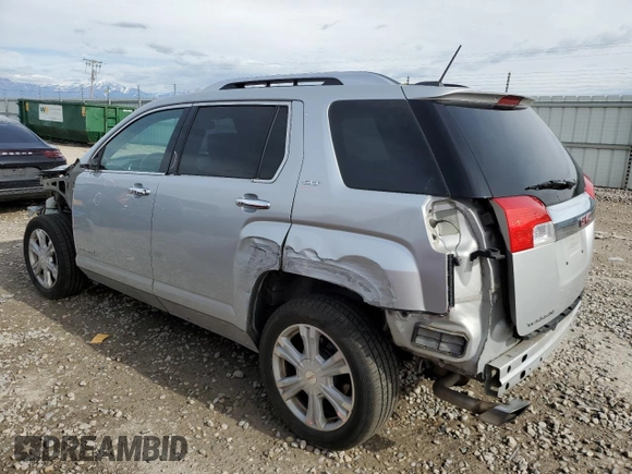 2017 GMC Terrain SLT z VIN 2GKFLUEK5H6320716, wystawiony jako Copart lot #55837545 z przebiegiem 141 978 mil mil oraz Szkoda całkowita • Salvage title. Historia ofert i sprzedaży dostępna na DreamBid. Obrazek 2.