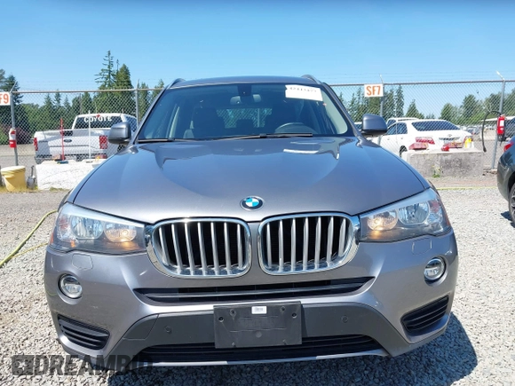 2016 BMW X3 xDrive28i z VIN 5UXWX9C58G0D79598, wystawiony jako IAAI lot #42443477 z przebiegiem 77 758 mil mil oraz . Historia ofert i sprzedaży dostępna na DreamBid. Obrazek 12.