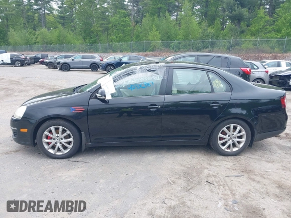 2010 Volkswagen Jetta Limited Edition with VIN 3VWRZ7AJXAM161335, listed as a IAAI auction lot 42326387 with 111,967 mi miles and . Bid and sale history available at DreamBid. Image 15.