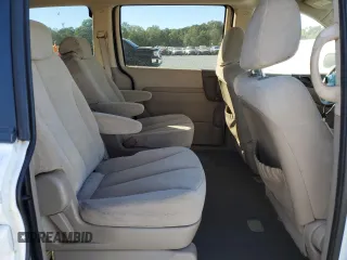 2009 Kia Sedona LX with VIN KNDMB233X96275253, listed as a Copart auction lot 75647264 with 202,841 mi miles and Salvage Title. Bid and sale history available at carsss.com. Image 11.