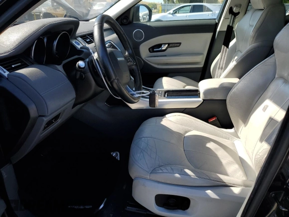 2017 Land Rover Range Rover Evoque SE with VIN SALVP2BG4HH170987, listed as a Copart auction lot 57633315 with 195,822 mi miles and Clean title. Bid and sale history available at DreamBid. Image 7.