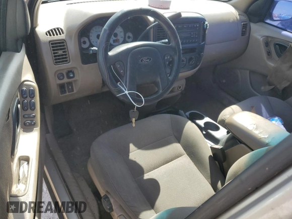 2001 Ford Escape XLT with VIN 1FMCU04101KF61126, listed as a Copart auction lot 76174744 with 0 mi miles and Salvage Title. Bid and sale history available at carsss.com. Image 8.