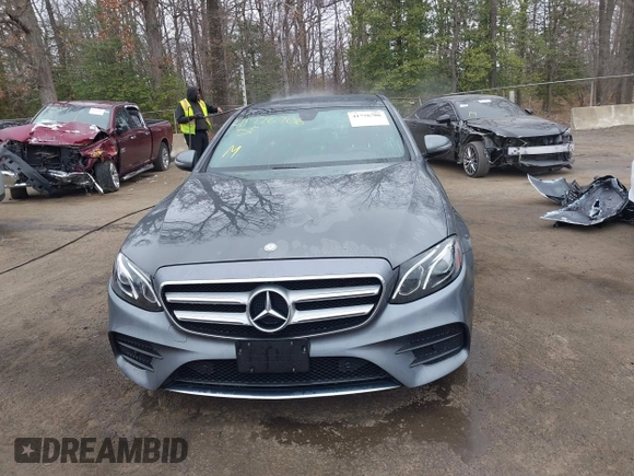 2017 Mercedes-Benz E 300 Luxury with VIN WDDZF4KB9HA082060, listed as a IAAI auction lot 41776706 with 79,565 mi miles and . Bid and sale history available at DreamBid. Image 12.