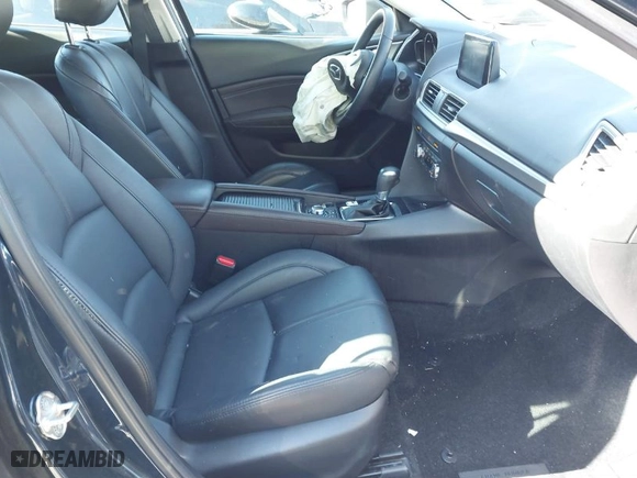 2018 Mazda Mazda3 5-Door Touring with VIN 3MZBN1L36JM265183, listed as a IAAI auction lot 41581779 with 72,410 mi miles. Bid and sale history available at carsss.com. Image 5.