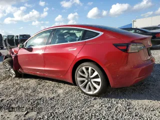 2019 Tesla Model 3 Long Range with VIN 5YJ3E1EB8KF389649, listed as a Copart auction lot 43921645 with 46,818 mi miles and Salvage Title. Bid and sale history available at carsss.com. Image 2.