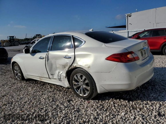 2013 Infiniti M37 with VIN JN1BY1AP0DM511986, listed as a Copart auction lot 86157824 with 125,464 mi miles and Salvage Title. Bid and sale history available at carsss.com. Image 2.