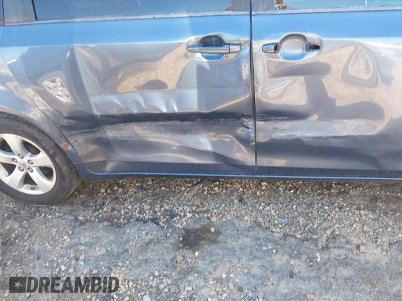 2013 Toyota Sienna LE AAS with VIN 5TDKK3DCXDS350005, listed as a IAAI auction lot 42470301 with 345,695 mi miles and . Bid and sale history available at DreamBid. Image 6.