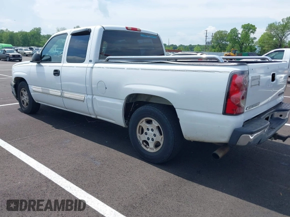 2004 Chevrolet Silverado 1500 LS with VIN 1GCEC19V74Z102933, listed as a IAAI auction lot 42133868 with 301,558 mi miles and . Bid and sale history available at DreamBid. Image 3.