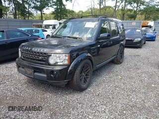 2013 Land Rover LR4 HSE z VIN SALAG2D45DA670046, wystawiony jako IAAI lot #42838676 z przebiegiem 137 998 mil mil oraz . Historia ofert i sprzedaży dostępna na DreamBid. Obrazek 2.