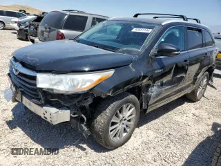 2016 Toyota Highlander with VIN 5TDJCRFH0GS017255, listed as a Copart auction lot 60561144 with 122,505 mi miles and Salvage title. Bid and sale history available at DreamBid. Image 1.
