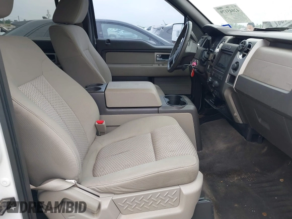 2009 Ford F-150 XL z VIN 1FTRW12819FA59776, wystawiony jako IAAI lot #42045179 z przebiegiem 193 228 mil mil oraz . Historia ofert i sprzedaży dostępna na DreamBid. Obrazek 5.