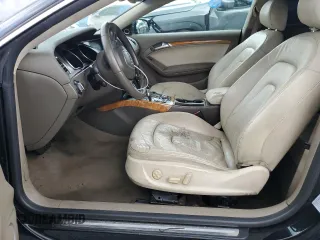 2009 Audi A5 z VIN WAUDK78T69A023662, wystawiony jako Copart lot #59406245 z przebiegiem 185 125 mil mil oraz Czysty tytuł • Clean title. Historia ofert i sprzedaży dostępna na DreamBid. Obrazek 7.