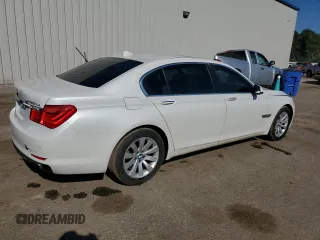 2010 BMW 7 Series 750Li z VIN WBAKB8C5XACY62874, wystawiony jako Copart lot #75656054 z przebiegiem 132 663 mil mil oraz Szkoda całkowita • Salvage title. Historia ofert i sprzedaży dostępna na DreamBid. Obrazek 3.