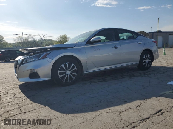 2020 Nissan Altima S z VIN 1N4BL4BV3LC276813, wystawiony jako Copart lot #53850985 z przebiegiem 61 992 mil mil oraz Szkoda całkowita • Salvage title. Historia ofert i sprzedaży dostępna na DreamBid. Obrazek 1.
