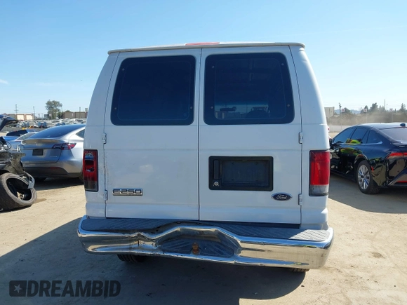 2008 Ford Econoline Cargo Commercial with VIN 1FTNE24L28DA02389, listed as a IAAI auction lot 41850693 with 243,259 mi miles and . Bid and sale history available at DreamBid. Image 16.