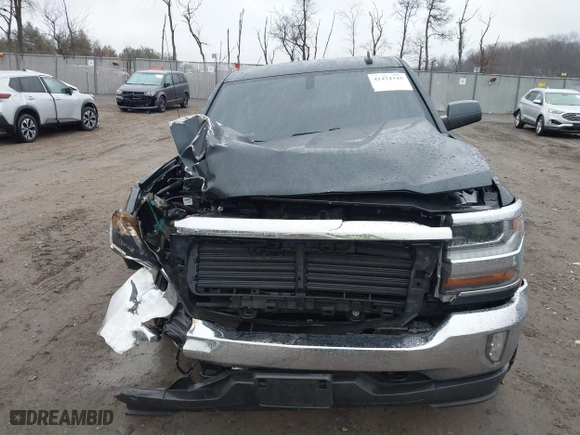 2018 Chevrolet Silverado 1500 LT with VIN 1GCVKREC4JZ141125, listed as a IAAI auction lot 41474345 with 198,197 mi miles. Bid and sale history available at carsss.com. Image 12.