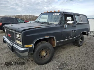 1991 GMC Jimmy z VIN 1GKEV18K9MF501270, wystawiony jako Copart lot #84147814 z przebiegiem 73 384 mil mil oraz Czysty tytuł • Clean title. Historia ofert i sprzedaży dostępna na DreamBid. Obrazek 1.