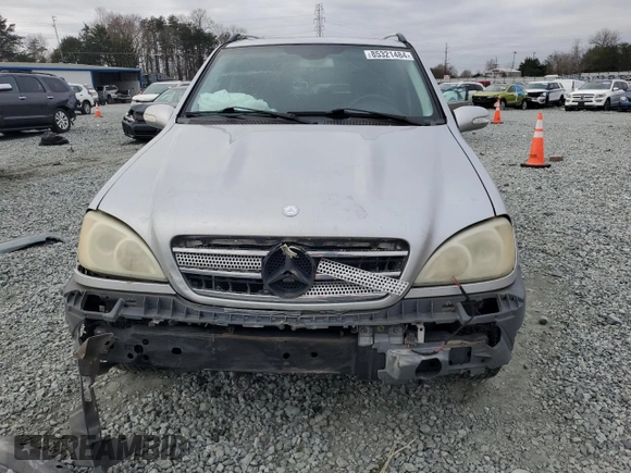 2005 Mercedes-Benz M 500 z VIN 4JGAB75E35A532559, wystawiony jako Copart lot #85321484 z przebiegiem 305 999 mil mil oraz Szkoda całkowita • Salvage title. Historia ofert i sprzedaży dostępna na DreamBid. Obrazek 5.