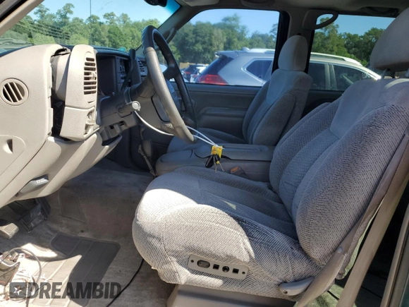1999 GMC Yukon with VIN 1GKEC13R8XJ792078, listed as a Copart auction lot 50903294 with 232,672 mi miles and Salvage Title. Bid and sale history available at carsss.com. Image 7.