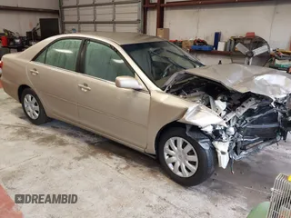 2006 Toyota Camry STD with VIN 4T1BE32K06U152044, listed as a IAAI auction lot 41578843 with 224,492 mi miles. Bid and sale history available at carsss.com. Image 1.