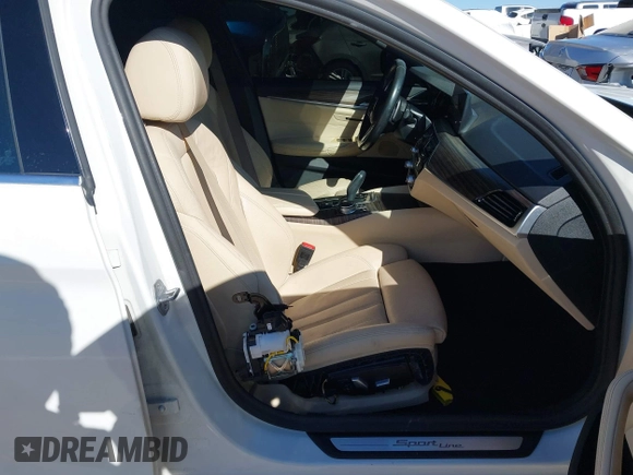 2019 BMW 5 Series 530i with VIN WBAJA5C55KWW41678, listed as a IAAI auction lot 41410453 with 89,756 mi miles and . Bid and sale history available at DreamBid. Image 5.