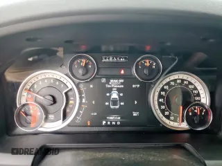2018 Ram 1500 SLT with VIN 1C6RR7LT8JS352591, listed as a Copart auction lot 54932335 with 113,827 mi miles and Clean title. Bid and sale history available at DreamBid. Image 9.