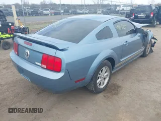 2006 Ford Mustang Standard with VIN 1ZVFT80NX65178230, listed as a IAAI auction lot 41835125 with 178,607 mi miles. Bid and sale history available at carsss.com. Image 4.