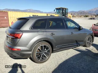 2020 Audi Q7 Premium Plus with VIN WA1LXAF70LD002518, listed as a Copart auction lot 86742944 with 46,961 mi miles and Salvage Title. Bid and sale history available at carsss.com. Image 3.