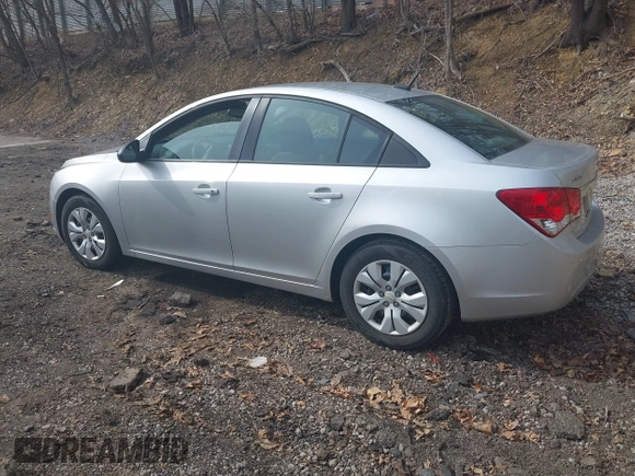 2014 Chevrolet Cruze LS with VIN 1G1PA5SH3E7178262, listed as a IAAI auction lot 42001205 with 159,174 mi miles and . Bid and sale history available at DreamBid. Image 3.