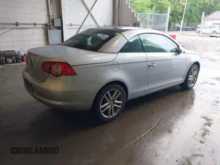 2008 Volkswagen Eos Lux с VIN WVWFA71FX8V004686, выставлен на аукционе IAAI как лот 42256349 с пробегом 42 289 миль миль и . История ставок и продаж доступна на DreamBid. Изображение 4.