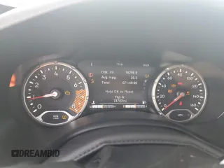 2022 Jeep Renegade Latitude with VIN ZACNJDB10NPN47851, listed as a Copart auction lot 61071255 with 74,763 mi miles and Non repairable. Bid and sale history available at DreamBid. Image 9.