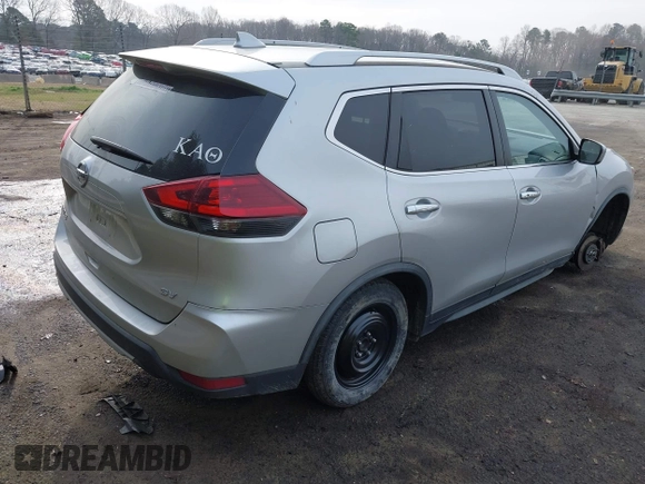 2018 Nissan Rogue SV with VIN JN8AT2MT9JW452978, listed as a IAAI auction lot 41780489 with 138,511 mi miles and . Bid and sale history available at carsss.com. Image 4.