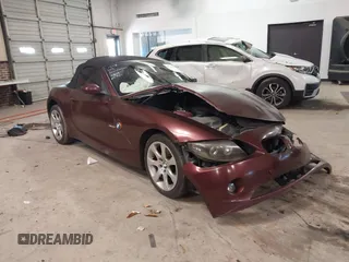 2004 BMW Z4 2.5i with VIN 4USBT33554LS50809, listed as a IAAI auction lot 41352065 with 168,190 mi miles and . Bid and sale history available at DreamBid. Image 1.