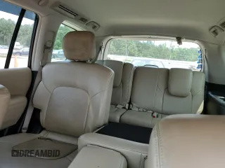 2018 Nissan Armada SL z VIN JN8AY2ND8J9050540, wystawiony jako Copart lot #59583535 z przebiegiem 138 304 mil mil oraz Szkoda całkowita • Salvage title. Historia ofert i sprzedaży dostępna na DreamBid. Obrazek 10.