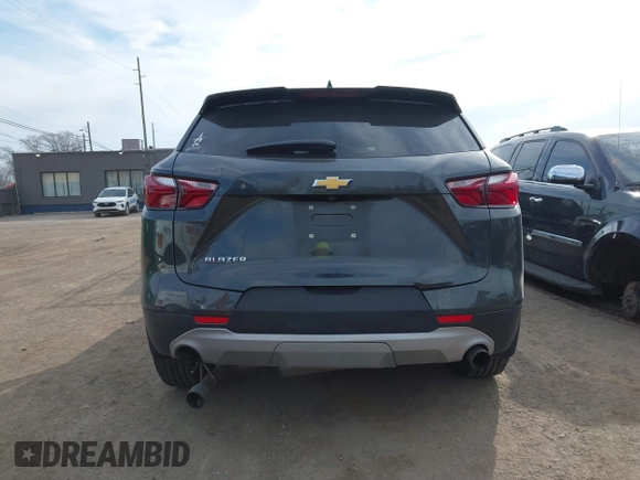 2020 Chevrolet Blazer LT z VIN 3GNKBBRA9LS595817, wystawiony jako IAAI lot #41833151 z przebiegiem 104 486 mil mil oraz . Historia ofert i sprzedaży dostępna na DreamBid. Obrazek 16.