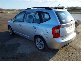 2009 Kia Rondo LX with VIN KNAFG526397251598, listed as a IAAI auction lot 41887875 with 212,074 mi miles. Bid and sale history available at carsss.com. Image 3.