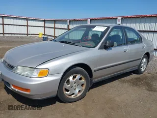1997 Honda Accord LX с VIN 1HGCD5635VA273535, выставлен на аукционе IAAI как лот 42432523 с пробегом 245 954 миль миль и . История ставок и продаж доступна на DreamBid. Изображение 2.
