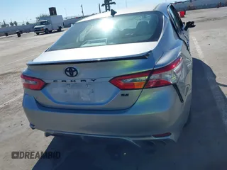 2019 Toyota Camry LE z VIN 4T1B11HKXKU259233, wystawiony jako IAAI lot #41870621 z przebiegiem 31 425 mil mil oraz . Historia ofert i sprzedaży dostępna na DreamBid. Obrazek 16.