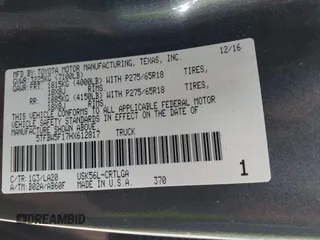 2017 Toyota Tundra Limited z VIN 5TFBW5F17HX612817, wystawiony jako IAAI lot #36970939 z przebiegiem 164 634 mil mil oraz . Historia ofert i sprzedaży dostępna na DreamBid. Obrazek 9.