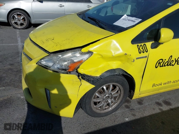 2013 Toyota Prius Two with VIN JTDZN3EUXD3223866, listed as a IAAI auction lot 41230906 with 291,768 mi miles and . Bid and sale history available at carsss.com. Image 6.