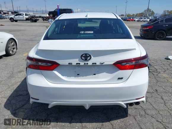 2021 Toyota Camry SE Nightshade with VIN 4T1G11AK8MU553894, listed as a IAAI auction lot 41847408 with 28,557 mi miles. Bid and sale history available at carsss.com. Image 17.