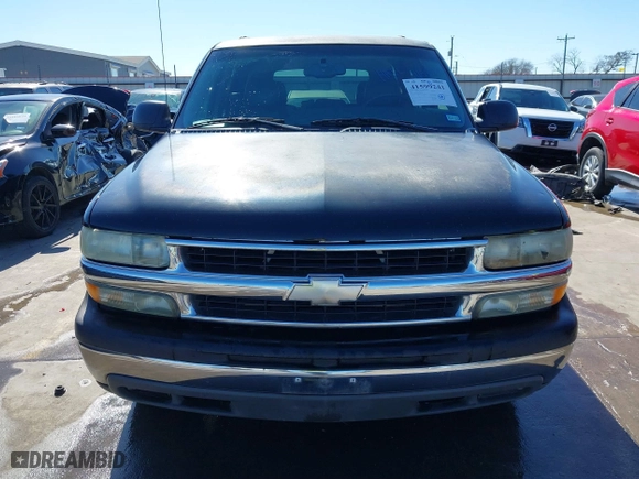 2003 Chevrolet Tahoe LS with VIN 1GNEC13V63R245581, listed as a IAAI auction lot 41599241 with 234,028 mi miles. Bid and sale history available at carsss.com. Image 12.