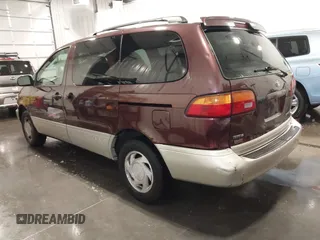 1998 Toyota Sienna LE с VIN 4T3ZF13CXWU070319, выставлен на аукционе IAAI как лот 42172226 с пробегом 208 091 миль миль и . История ставок и продаж доступна на DreamBid. Изображение 3.
